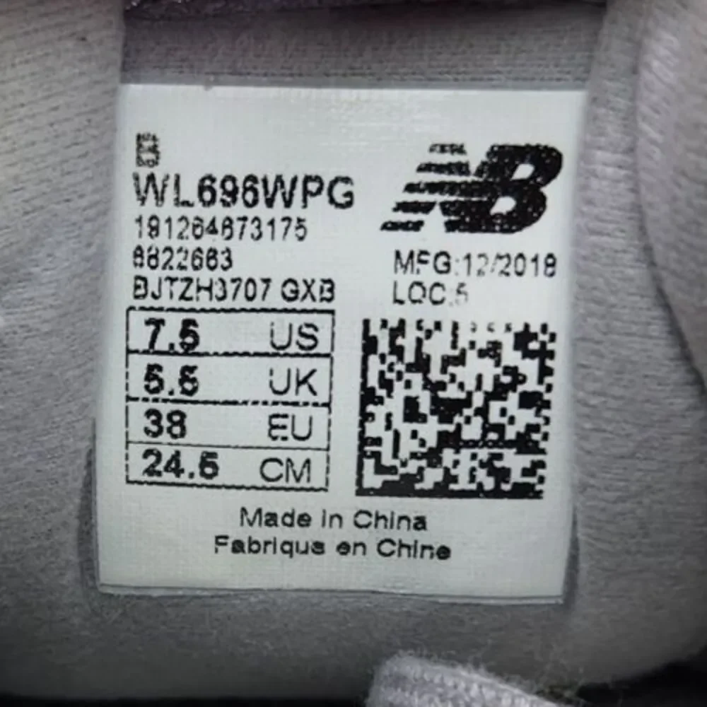 New Balance 696 Womens Sz 7.5 Gray Suede Athletic Running Sneaker Shoes WL696WPG